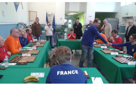 Les 10 parties de la simultanée d'Arnaud Cordier